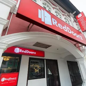 Reddoorz Near Marine Parade 3*, Singapore Singapore